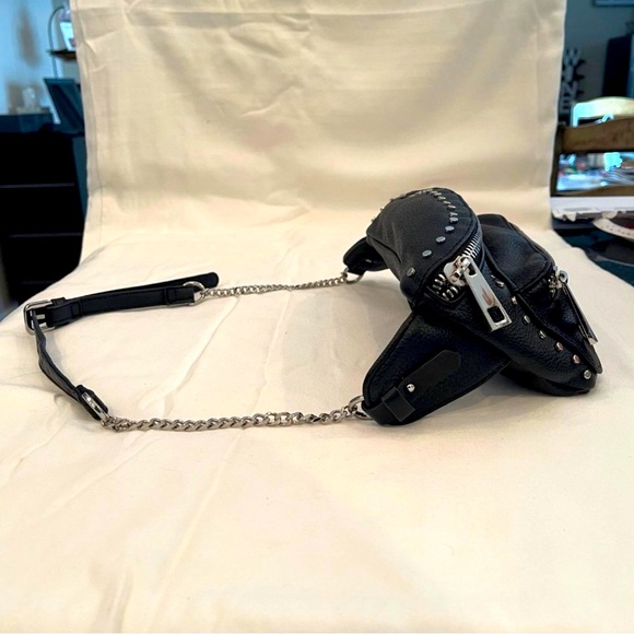 SOLD ON DEPOP // Topshop Blake Chain Bumbag - Picture 2 of 6